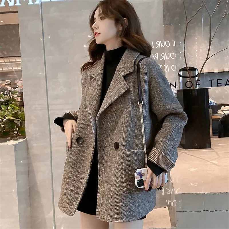 2023 New One Piece Jacket Women\'s Autumn/Winter Korean Edition British Wool Loose Relaxed Solid Color Top Women Winter Coat