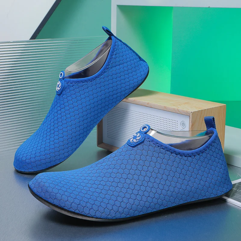 

Unisex Blue Aqua Shoes Quick-dry Barefoot Swim Shoes for Beach, Pool, Surfing, Fitness and Outdoor Activities