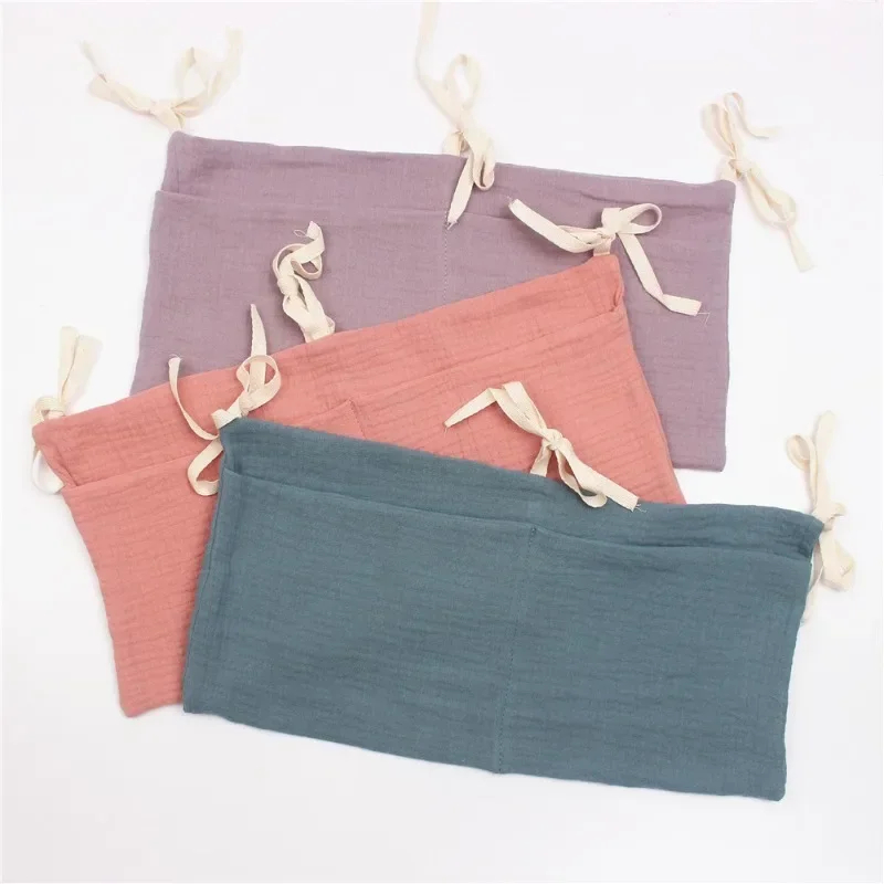 منظم سرير الأطفال المحمول - حقيبة تخزين بجانب السرير للحفاضات والمناديل والمزيد، والسفر - تصميم مناسب