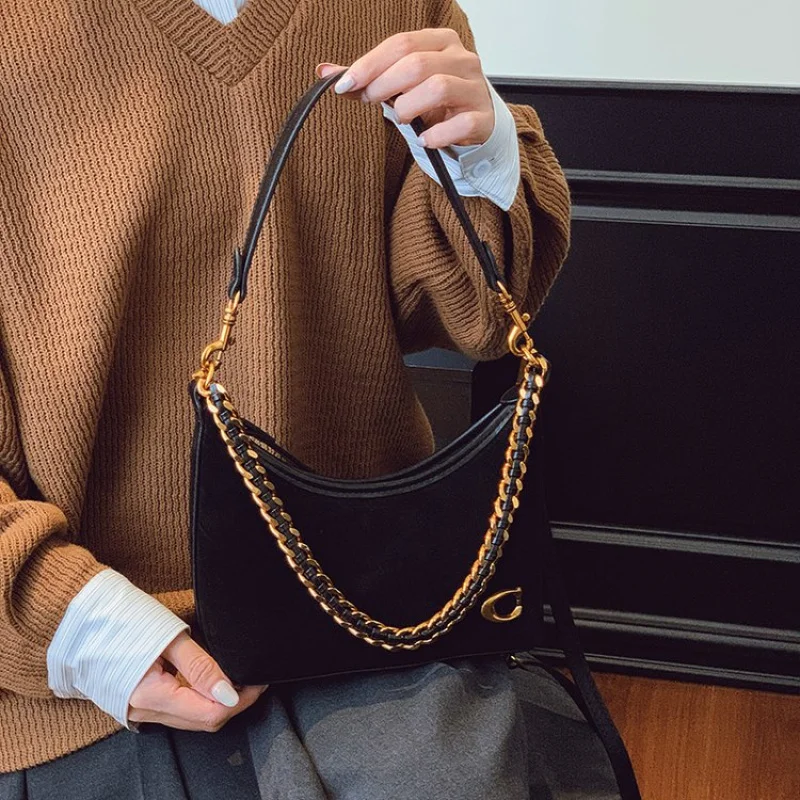 

Chic Women's Handbag Made Of Jaguar-Print Leather Boasting Trendy Warsaw Casual Barcelona Spacious Soft Look​