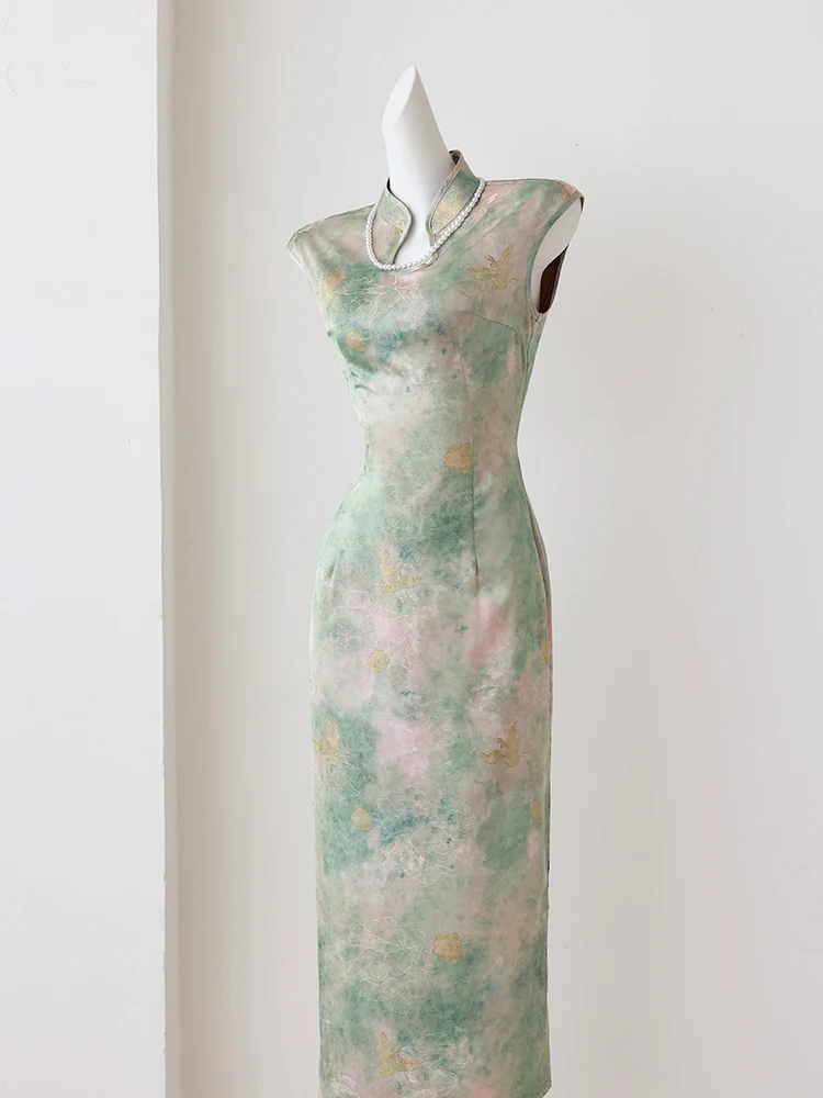 

Новое китайское платье в национальном стиле 2026 года, улучшенное, с вышивкой, из атласа, с воротником-стойкой, приталенное, в стиле ретро, на каждый день