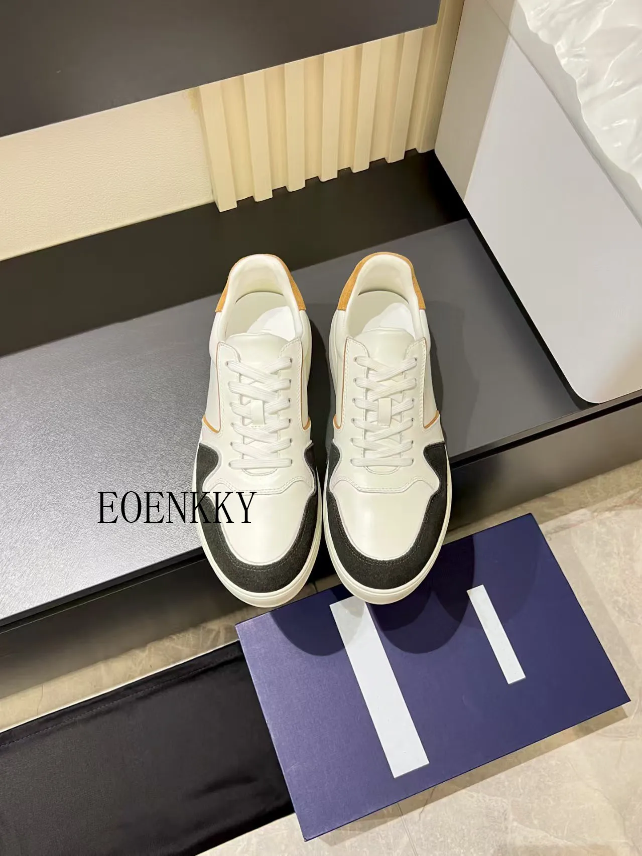 

Top Quality High-Top Casual Shoes Sneaker Flowers Embroidery Technical Canvas B23 Oblique Trainers Womens Mens Dress Sneakers 56