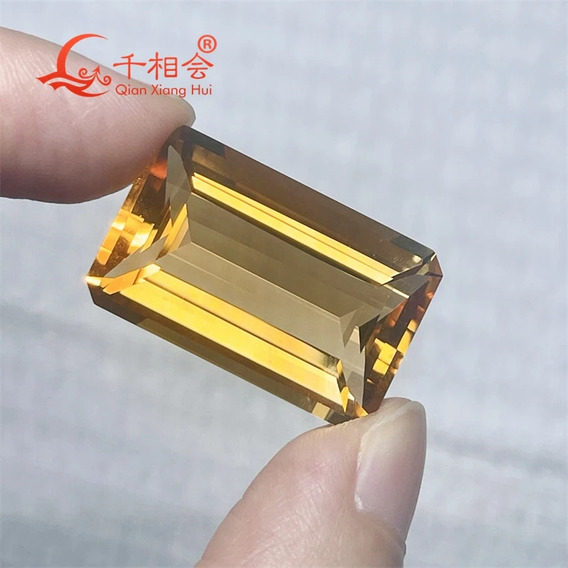 

восьмиугольный изумрудной огранки, желтый натуральный цитрин, 39,57 карата, сертифицированный GRC, идеально подходит для потрясающих ювелирных изделий.