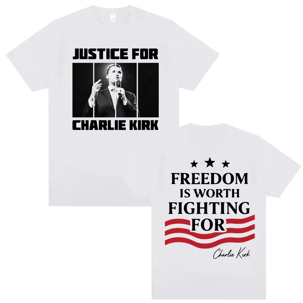 تي شيرت هاراجوكو كبير جدًا للرجال والنساء تشارلي كيرك العدالة والحرية يستحق القتال تي شيرت بنمط مزدوج الجوانب