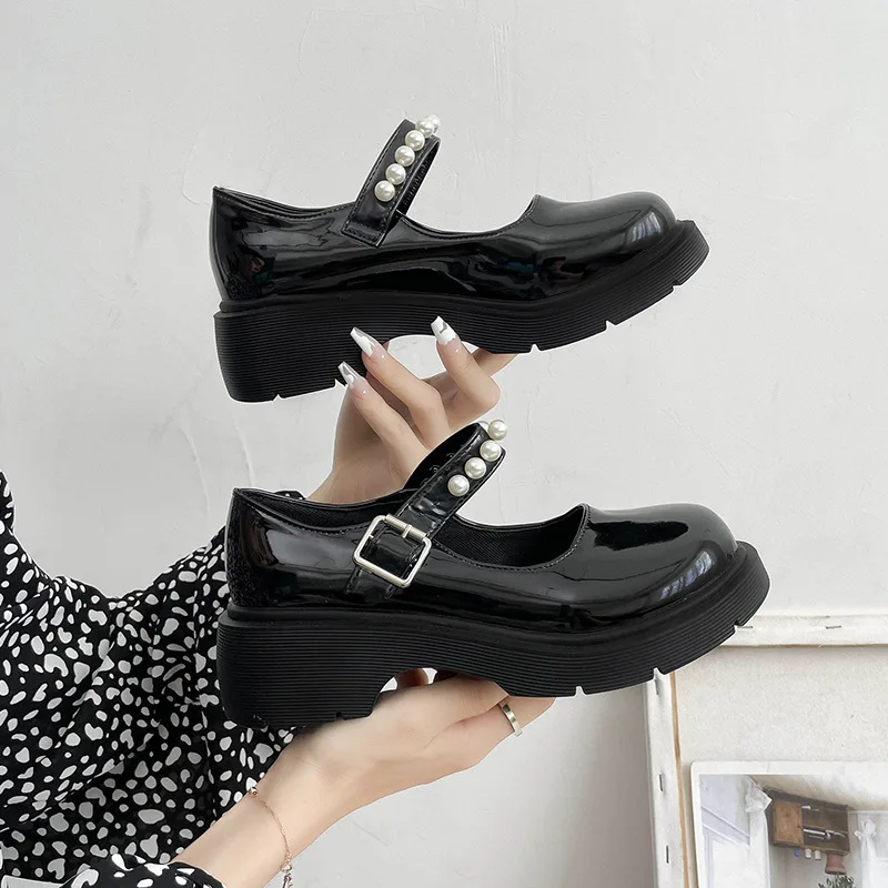 HKDQ Women's Mary Janes Round Toe Platform Heel Patent-Look Finish Pearl-Look Detail Casual Fashion Daily Wear Trendy Footwear