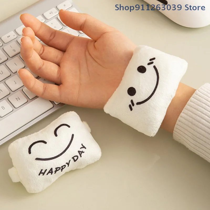 1Pc Cute Expression Wrist Rest Mini Pillow Support Comfortable Reduce Fatigue Anti-wear Wrist Protector Mouse Pad Office Supplie