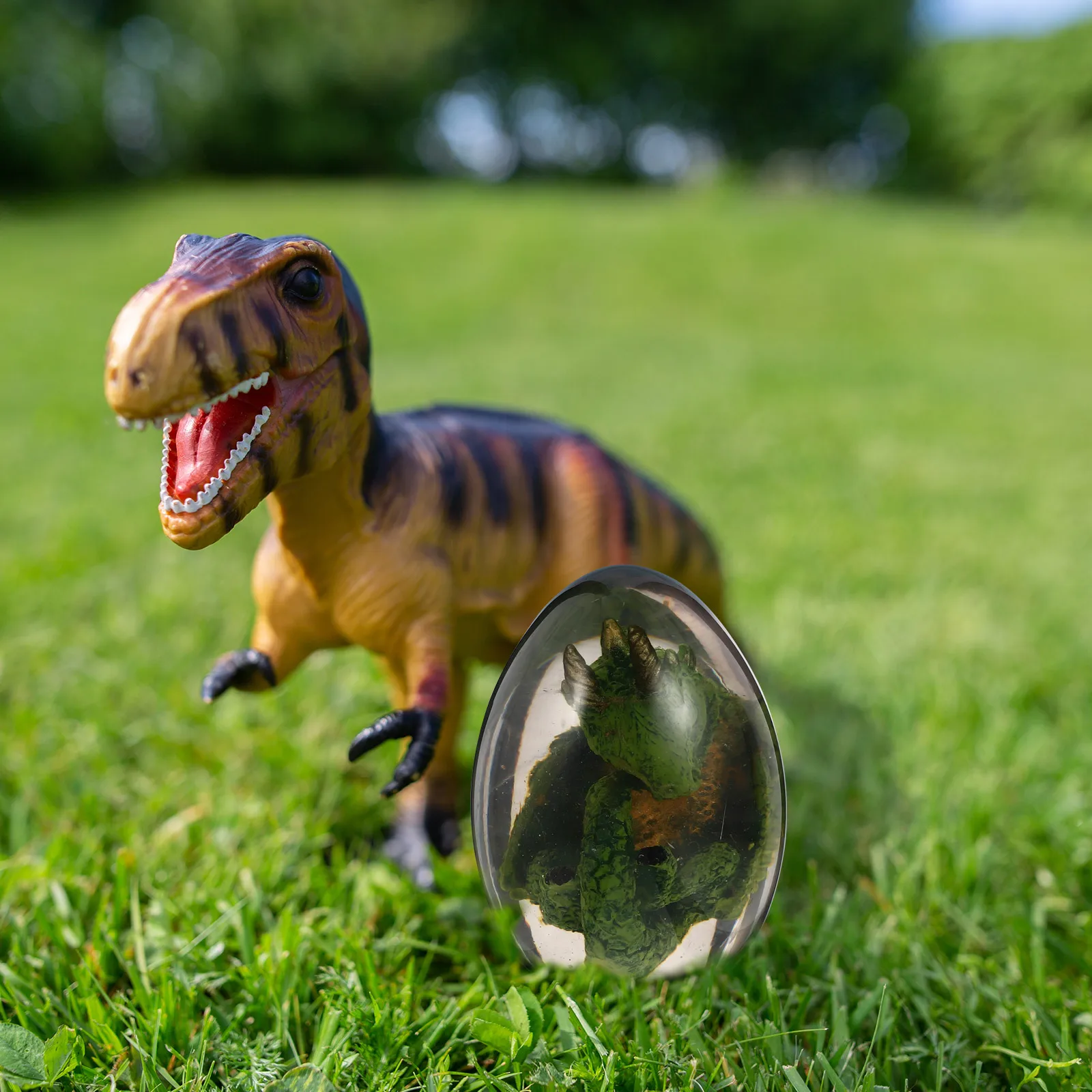 

Simulation Dragon Egg Adorn Exquisite Resin Dragon Statue Gift Fine Workmanship Vivid Appearance Home Decoration Unique Souvenir