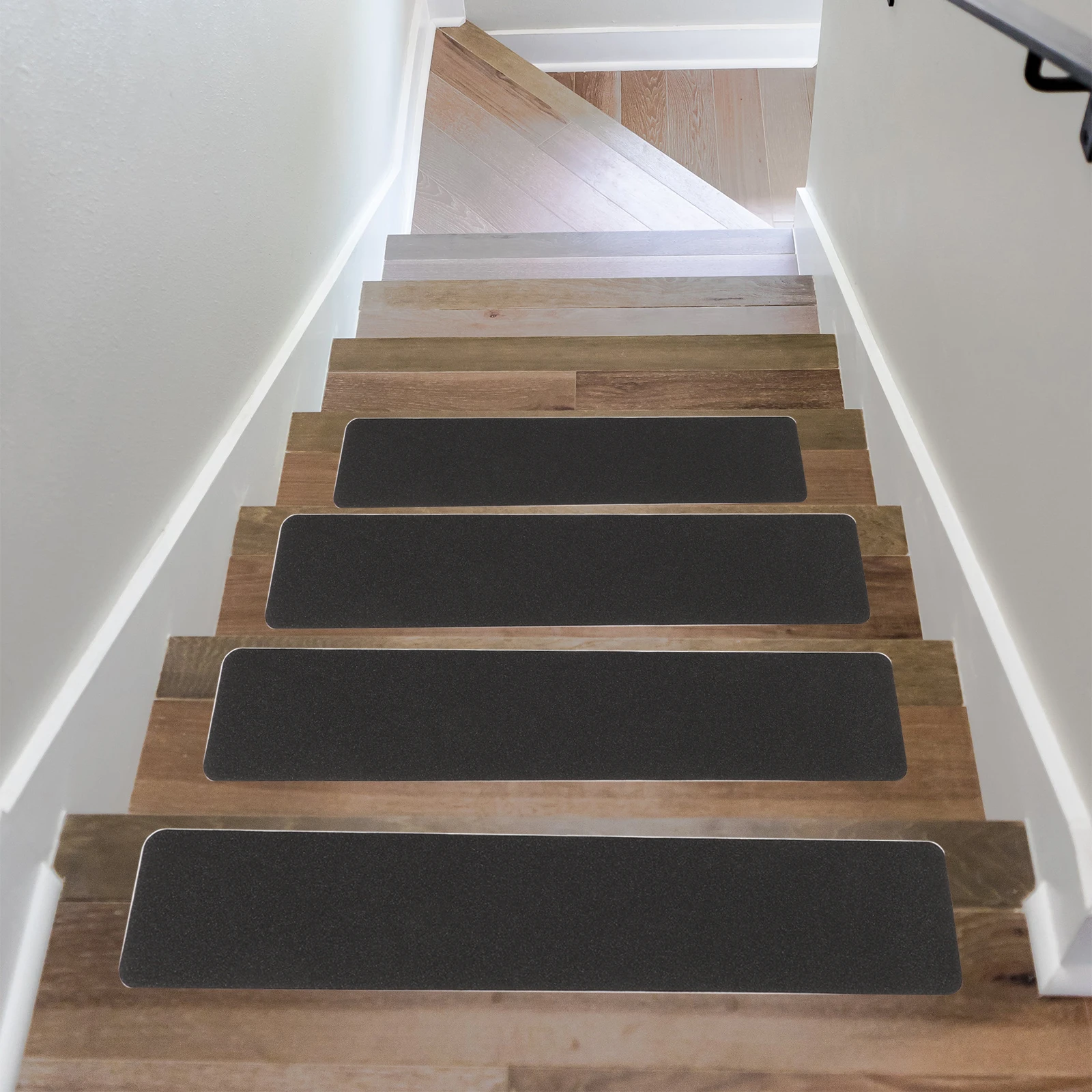 

5pcs Black Anti Slip Stair Treads Durable PVC Strips for Outdoor Steps 15cmx76cm Tapes Non Slip Mats Staircase Tools