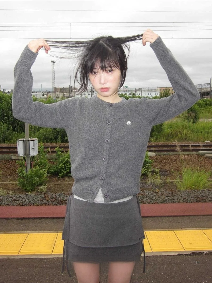 

Уличный кружевной трикотаж с флатонами, круглый свитер, кардиган, топ, уникальный универсальный SEI, осень-зима, японский Sle