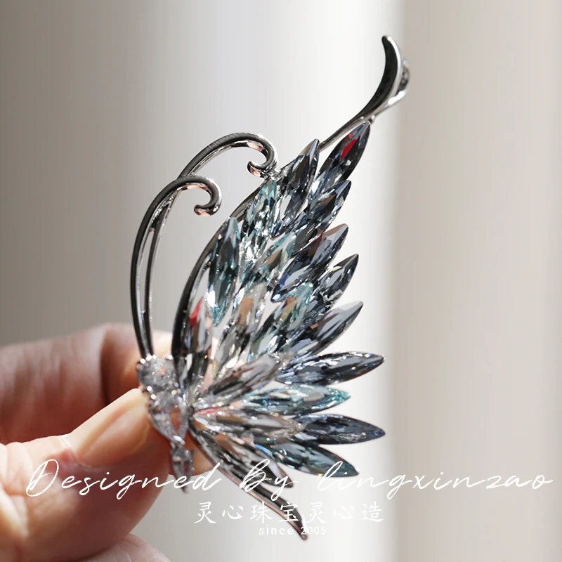 Luxury Crystal Butterfly Series Brooch Women Delicate High Quality Fashion Brooches Rhinestone Pin Brooch Jewelry Gift for Girls
