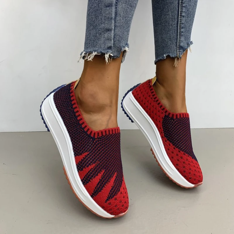 Skarpety dla kobiet Mesh Platform Women Sneakers Fashion Breathable Casual Shoes Slip on Light Women Running Shoes Plus Size 43.