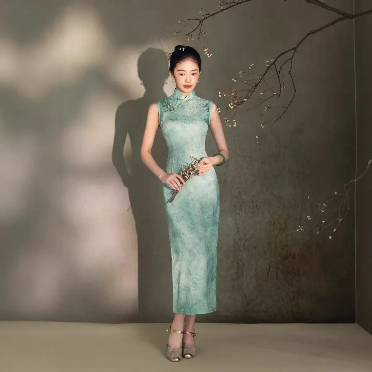 

Зеленое летнее новое женское платье-ципао 2026 года, винтажное повседневное китайское платье-ципао, приталенное длинное платье