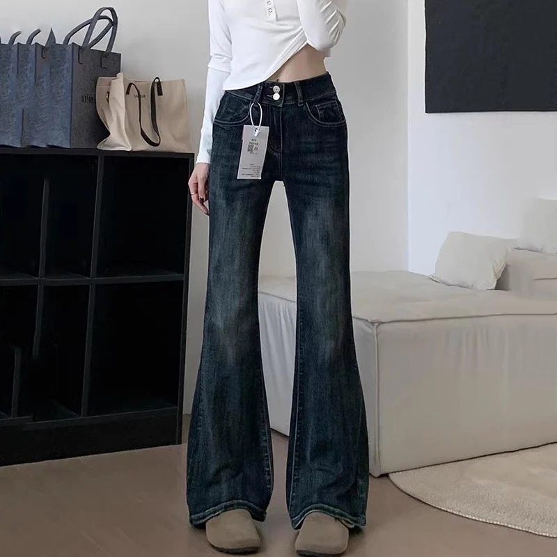 

Spring Retro Spicy Girl Double Button Micro Flared Jeans for Women Slim Fit and Slimming Flared Pants Temperament Denim Trousers