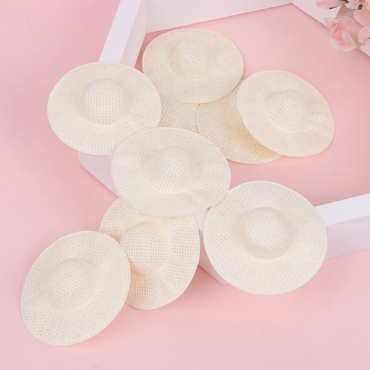 12 Stück 8 cm zierliche Mini-Kappen für DIY-Liebhaber, aus Papier und Stoff, leicht, lebendig, Bastelzubehör, geeignet für Puppen