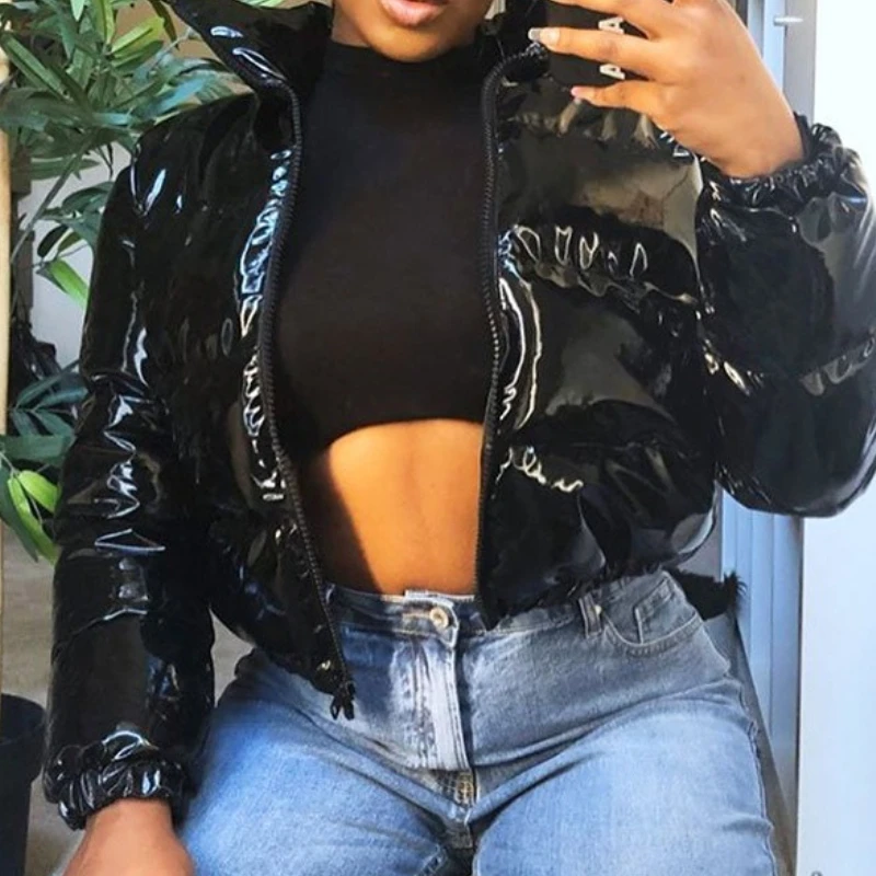 Chaquetas de moda para mujer, ropa de calle de invierno, abrigos acolchados brillantes de manga larga con cremallera y cuello levantado, novedad de 2025