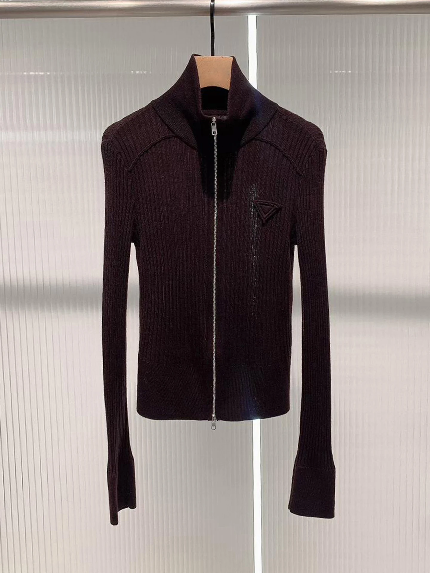 

Элитный женский вязаный приталенный кардиган Весна 2026, повседневный топ с отложным воротником, комфортный, средней мягкости, с длинными рукавами