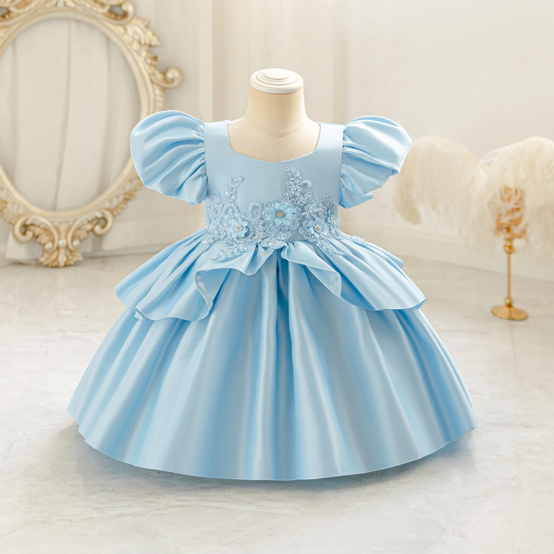 

New European and American children's dress forged fabric children's evening dress applique children's puffed sleeves