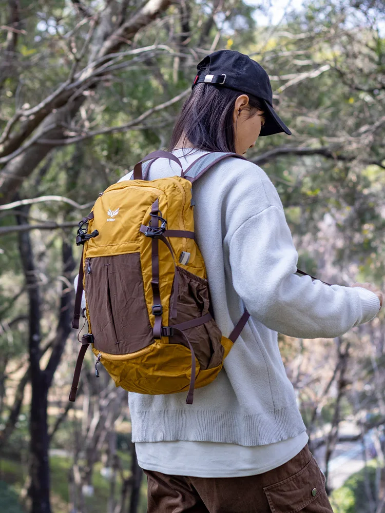 ultra-light-hiking-backpack-women's-traveling-mountain-climbing-bag-large-capacity-double-shoulder-bag-for-outdoor-trekking