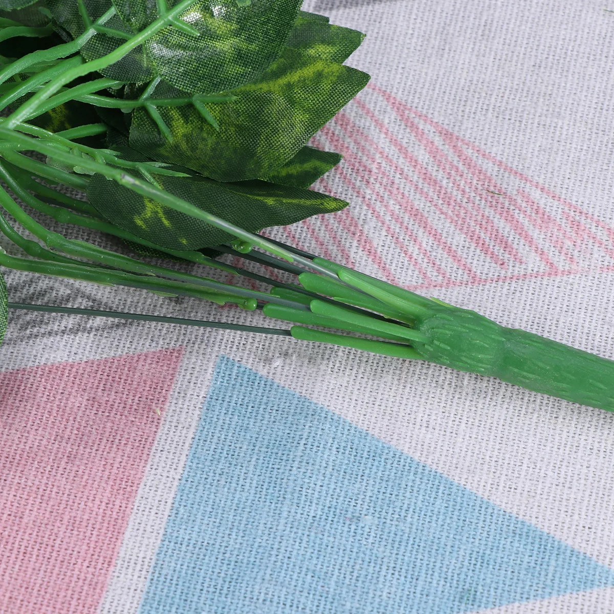 

CANIGHT Simulated Green Leaf Indoor Fake Plants Decorative Faux Vines Trailing Artificial Hanging Plant Greenery