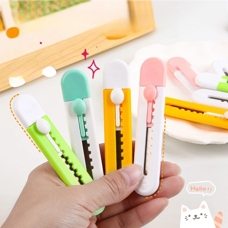 Mini Cartoon Utility Knife Small Portable Cutter for Unboxing Packages Student Scrapbooking Paper Wallpaper Trimmer