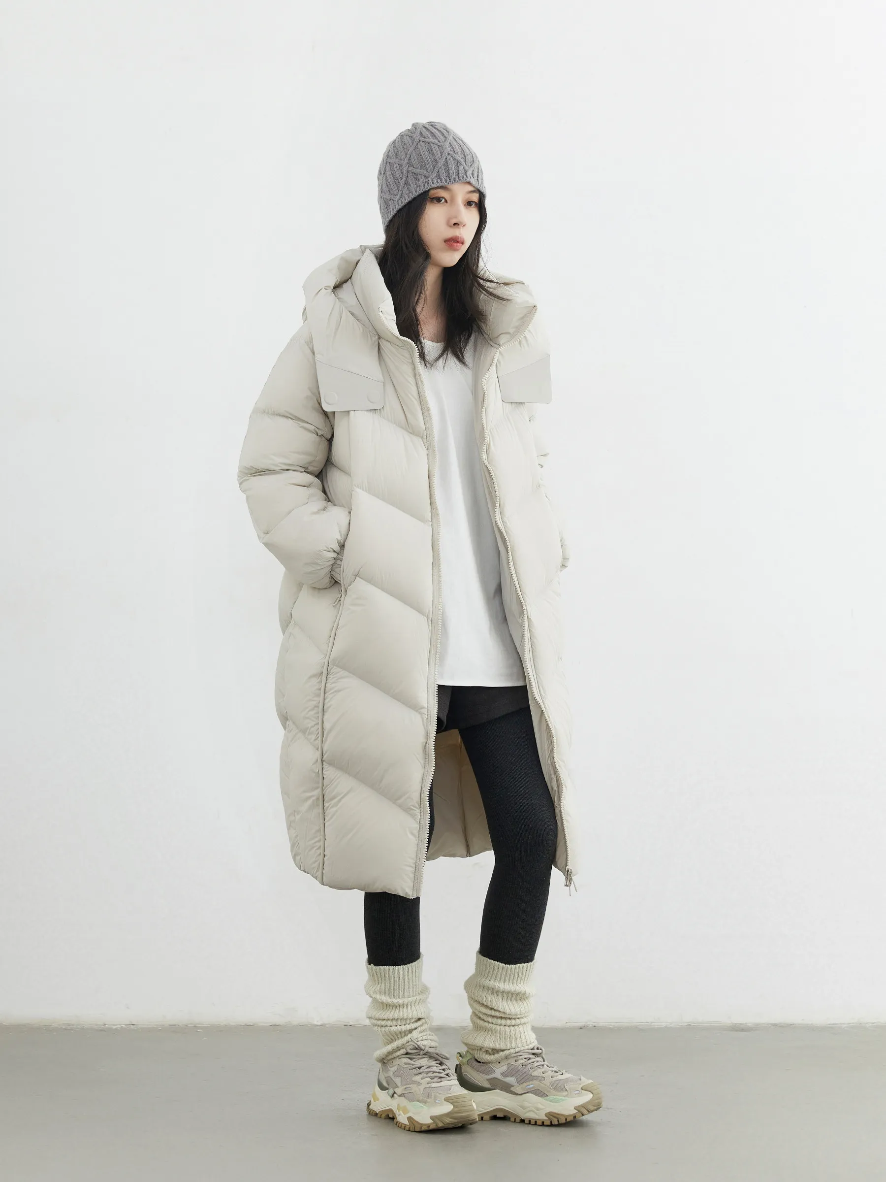 เสื้อโค้ทขนเป็ดผู้หญิง CHIC VEN ทรงหลวม สไตล์ลำลอง อุ่นสบาย ขนเป็ดขาว 95% สำหรับฤดูใบไม้ร่วงและฤดูหนาว ปี 2026