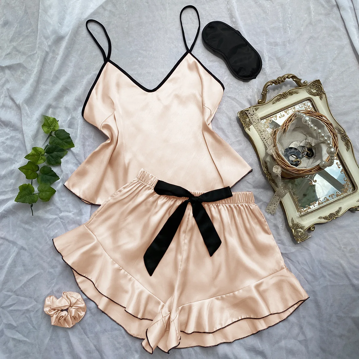 European cross-border women's sexy suspender top shorts loungewear sex underwear pajamas two-piece set women's large size