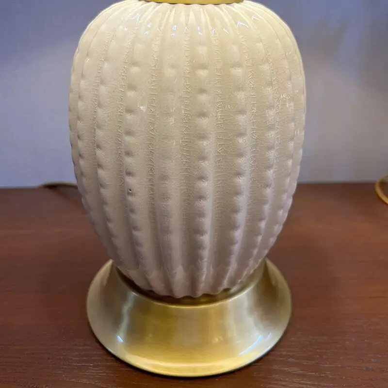Light Luxury American Ceramic Table Lamp Fabric Lampshade Bedroom Bedside Table Lighting Decoration Home Living Room Desk Lamp