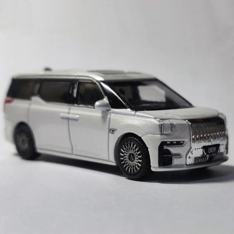 

Коллекционная модель автомобиля ZEEKR 009 из литого металла в масштабе 1:64, статическая, для демонстрации, сувенир, подарок, украшение