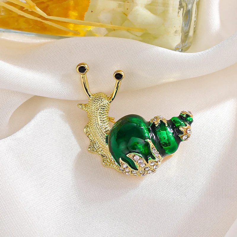 Shiny Rhinestone Cute Snail Brooches For Women Men Colourful Enamel Cartoon Animal Insect Buckle Badge Corsage Party Jewelry