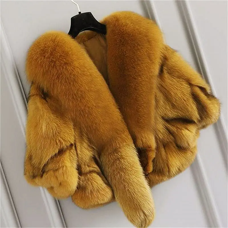 Autumn and Winter Real Fox Fur Coat Shawls Neckline Jacket Women Natural Fur Vest Shawl Short Trend Personality Lady Fur Poncho