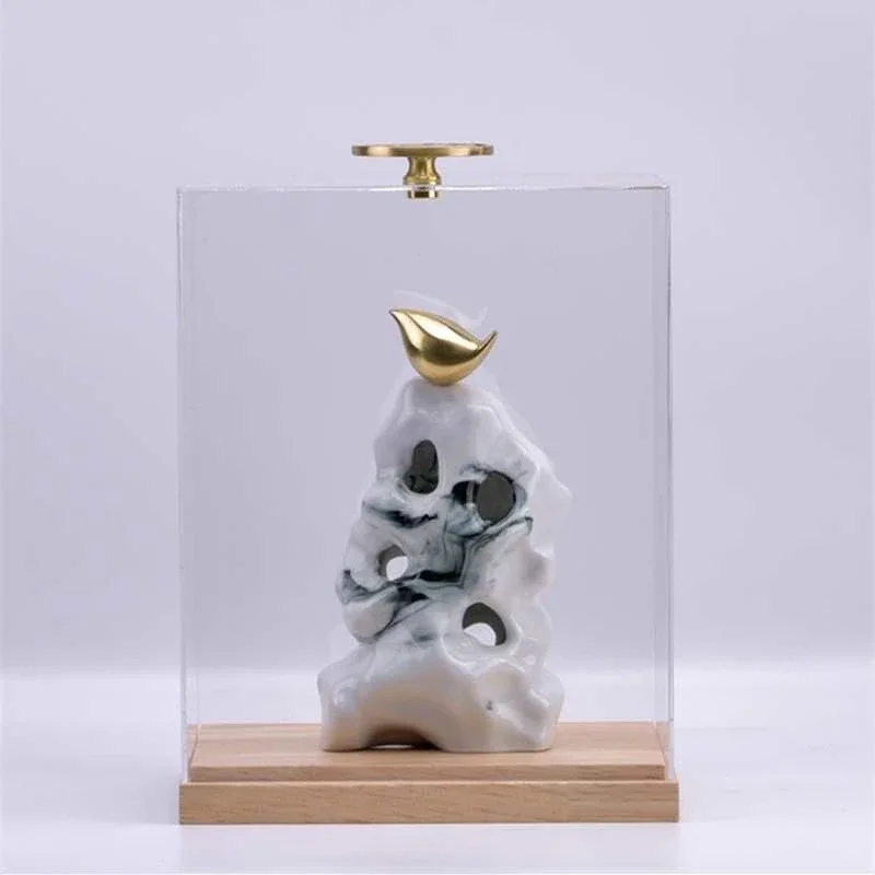 

Taihu stone bronze bird solid wood base hotel venue exhibition soft decoration model room decoration