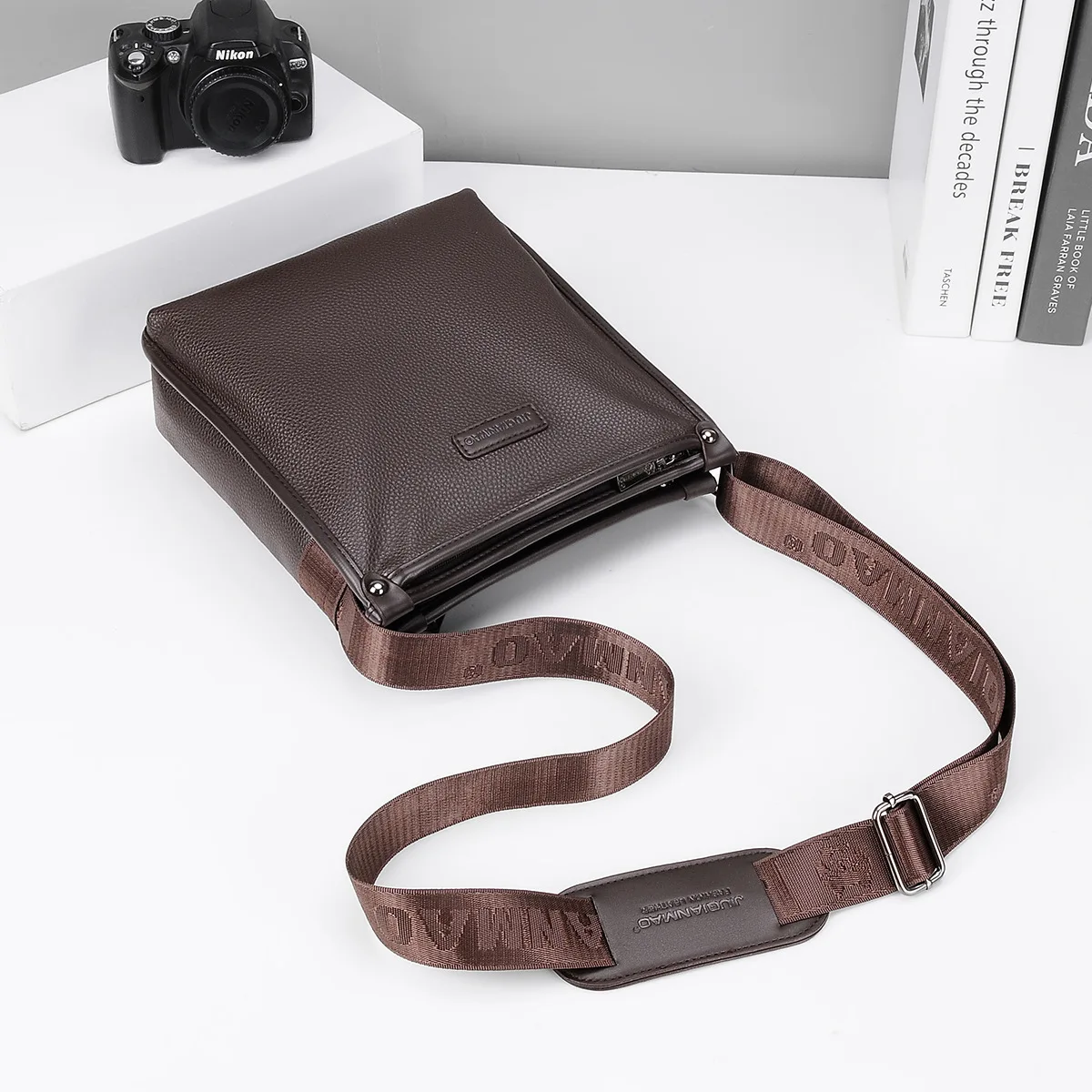 Tas Bahu PU Kasual Pria Baru Tas Selempang Komuter Oxford Trendi Vertikal Tas Kurir Kerja Bisnis Sederhana Modis