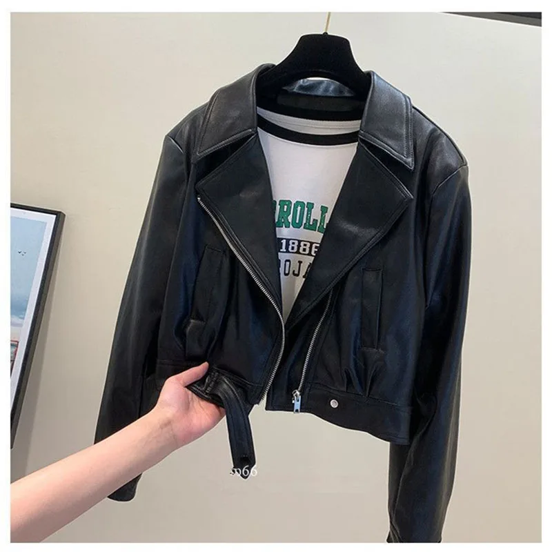 แจ็คเก็ตหนังสั้นแฟชั่นสำหรับผู้หญิง ฤดูใบไม้ผลิ 2026 สไตล์ใหม่ ปกเสื้อแบบลาペル หนัง PU อเนกประสงค์ เสื้อโค้ทสไตล์ไบค์เกอร์ เสื้อคลุม