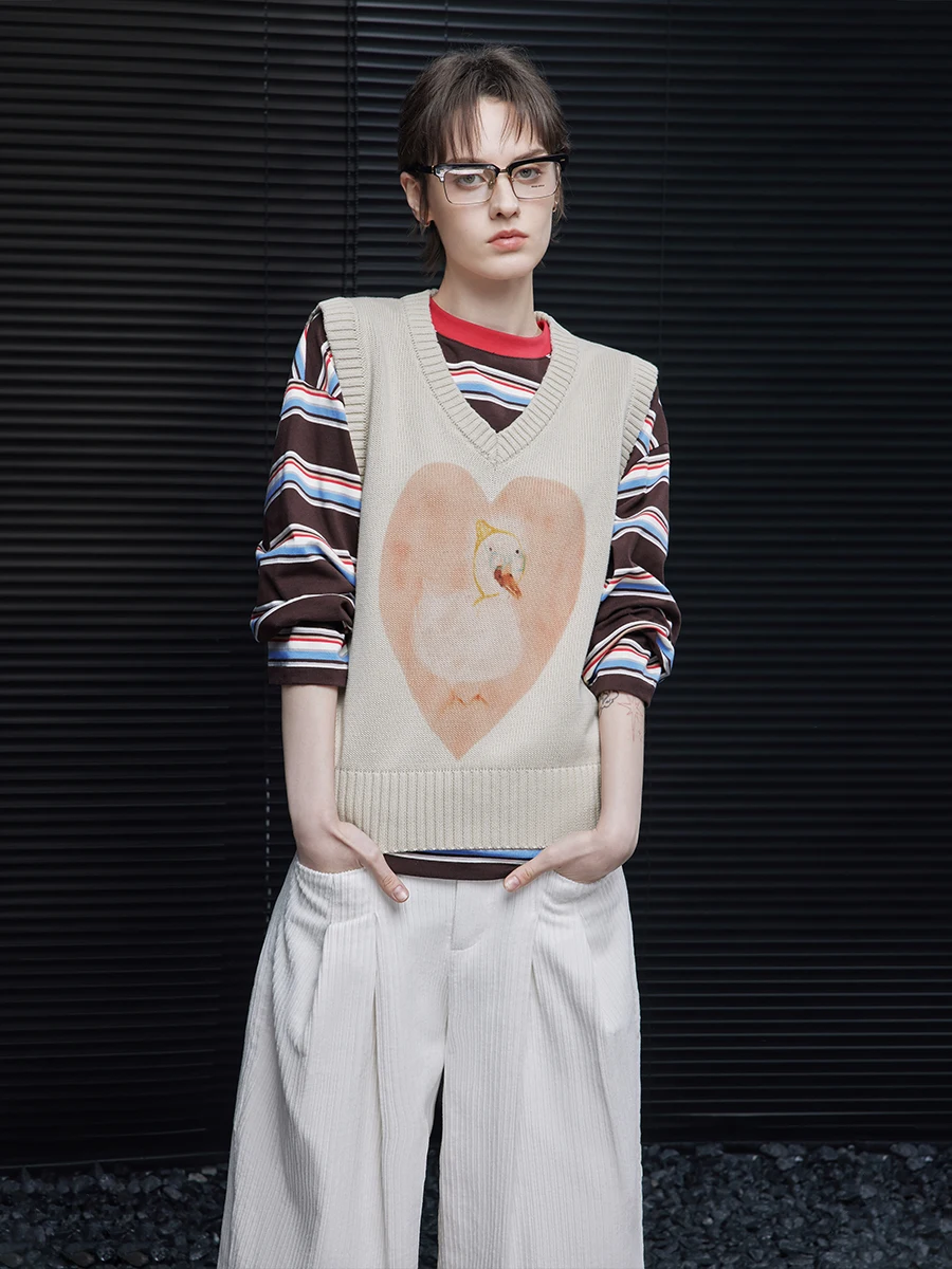 

Женский свитер-жилет с V-образным вырезом: уникальный, красивый, модный тренд осени-зимы, новинка, популярный предмет для многослойных образов