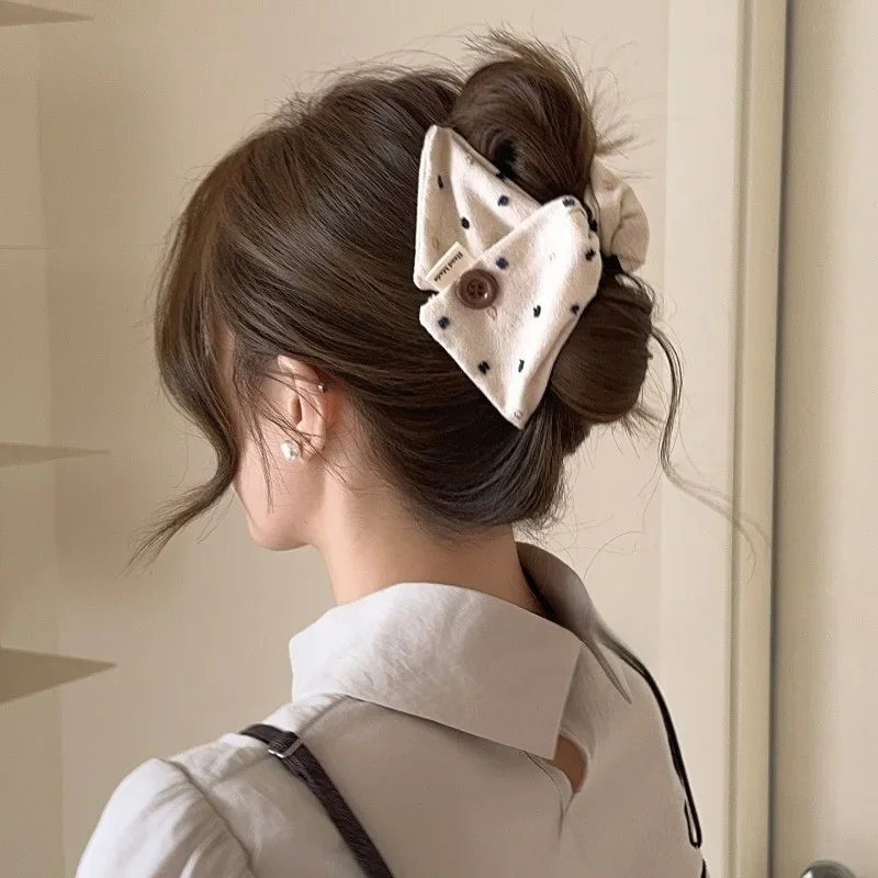 

Новая заколка-краб в корейском стиле с тканевыми пуговицами для женских причесок-пучков, аксессуар для волос