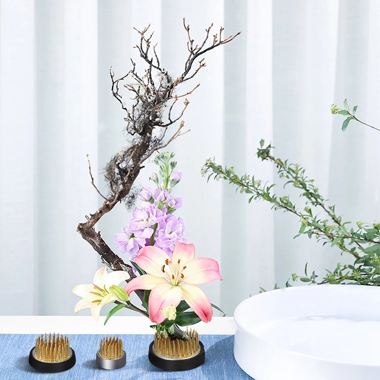 

3Pcs Floral Arrangement Base Flower Frog Round Stem Holder Copper Plastic Flower Fixation Tool for Vase Workshop Home Decoration