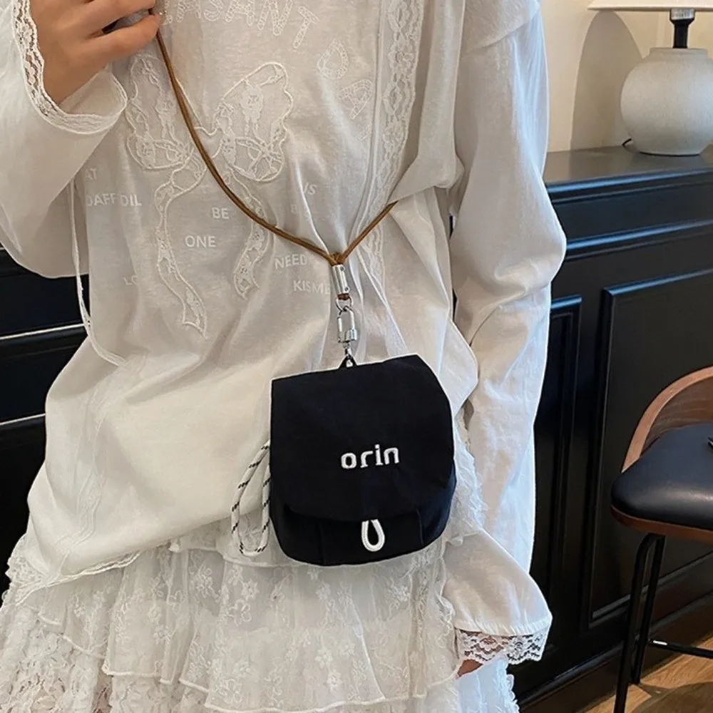 Divertente borsa da appendere al collo in stoffa Mini Flip Portamonete per bambini Borsa per cuffie Colore a contrasto Borsa per piccoli oggetti Regalo