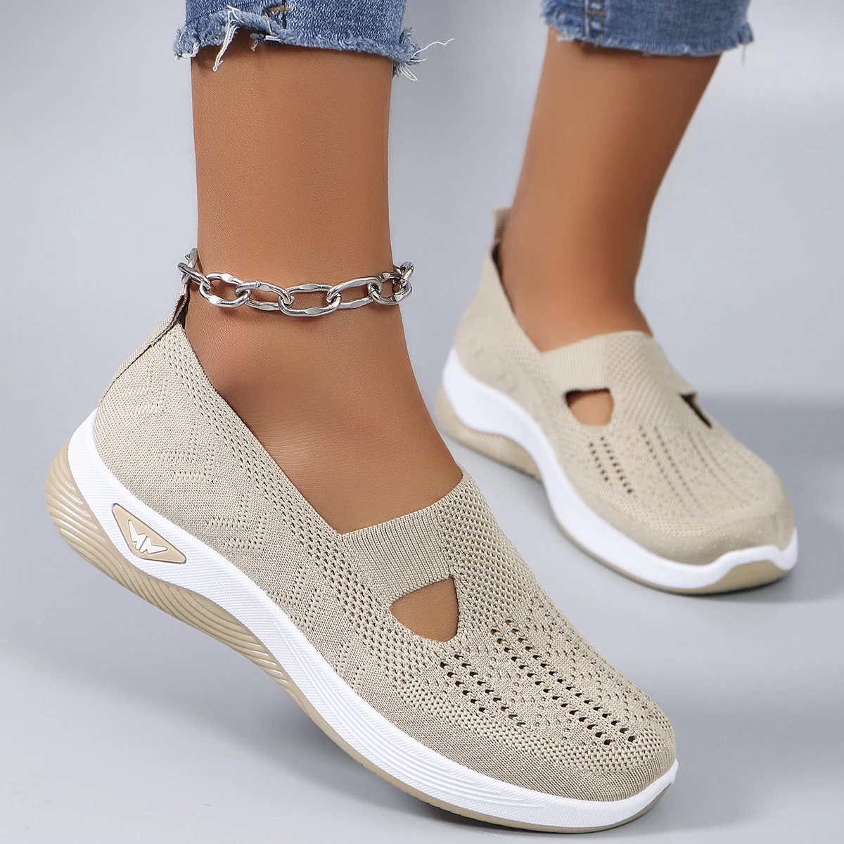 Spring new women's sports shoes, fashionable, breathable, lightweight, non-slip, wear-resistant, casual sports shoes, flat shoes