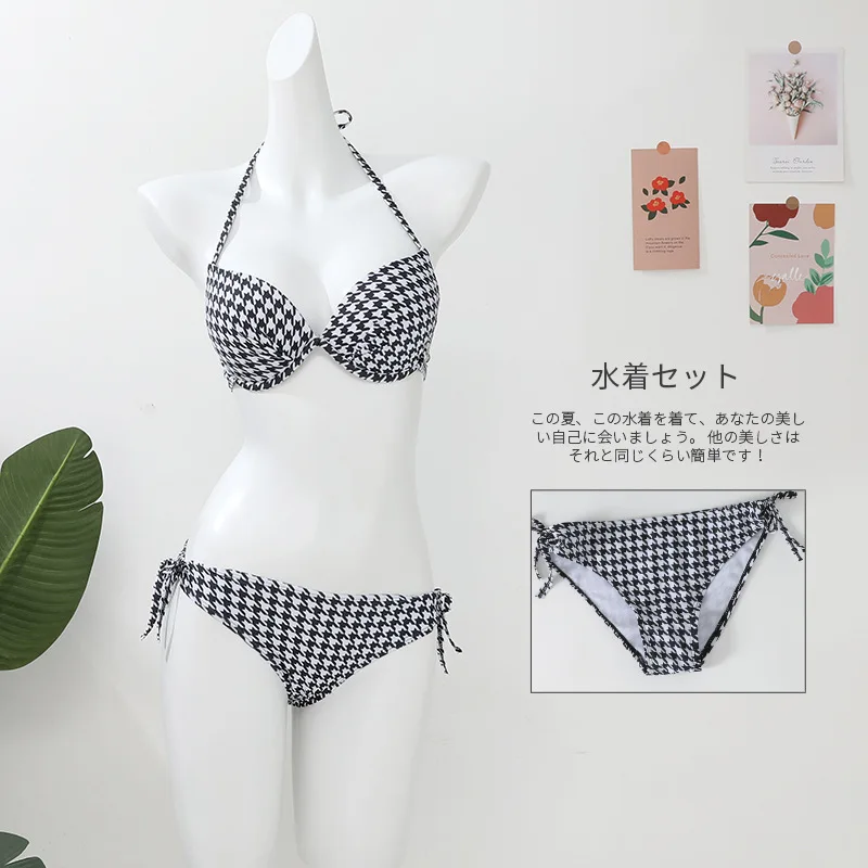 

In Stock New Style Two-Piece Swimsuit with Chest Pads for Women, Sexy Beachwear with Slimming Design