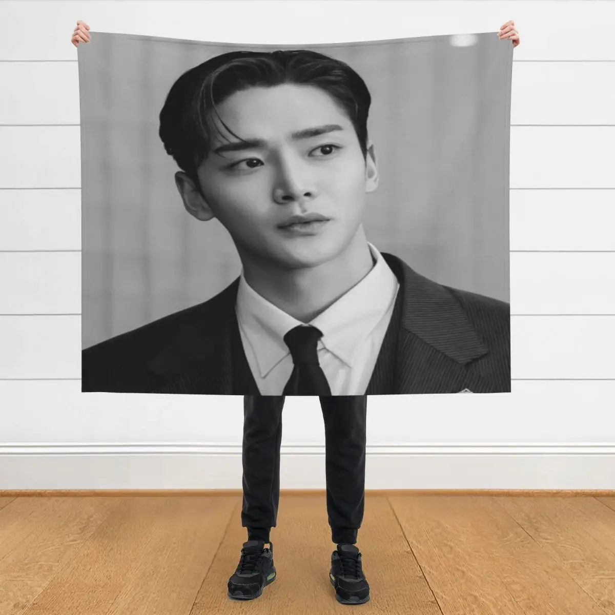 

Rowoon art Throw Blanket Luxury Designer Soft Plaid Moving Blankets