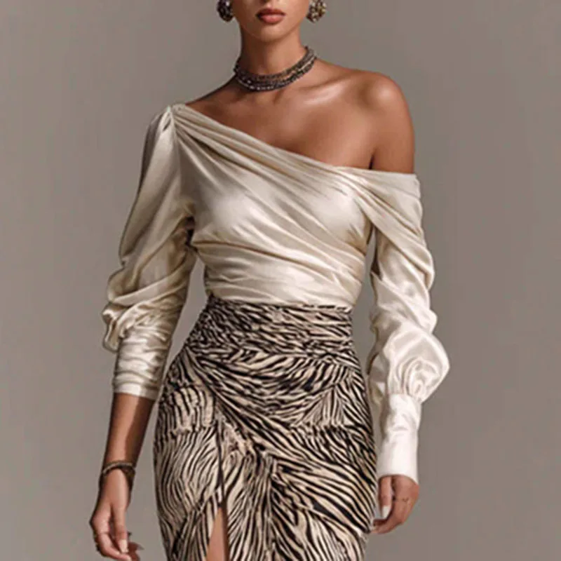 

Сексуальный полый топ с разрезом на шее + макси-юбка с высоким разрезом, комплект из двух предметов, женские атласные наряды в полоску с принтом, осенний плиссированный костюм с длинными рукавами