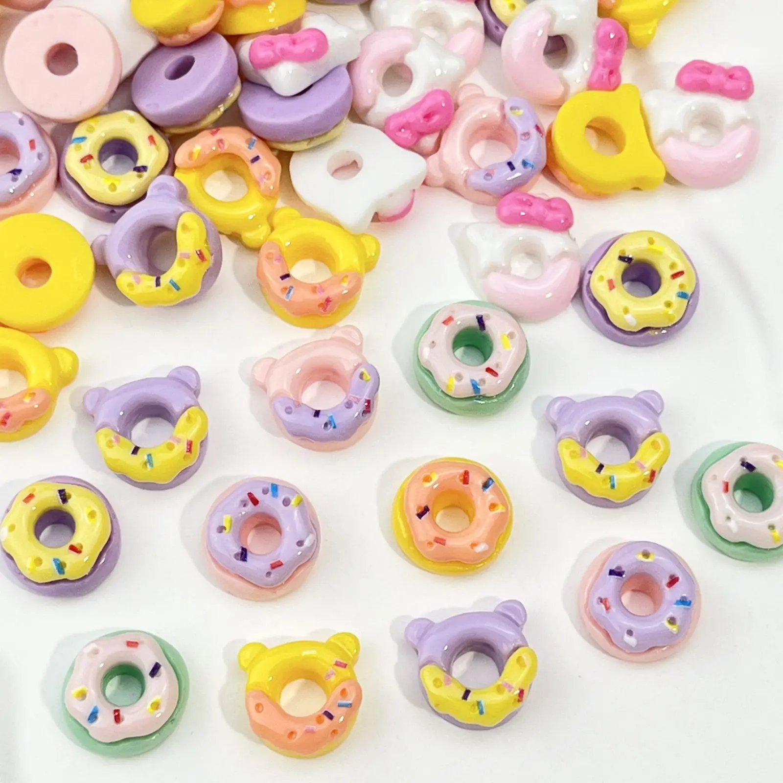 10 stks 3D Hars Cartoon Donuts Ontwerp Nail Charms Sieraden Bulk Gemengde Kleuren Donuts Nail Art Decoraties Onderdelen Kawaii Accessoires