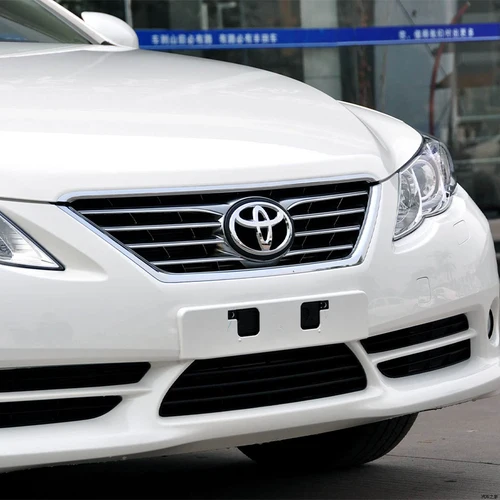 Imagen 2 del producto Logotipo de coche 3D para la serie Toyota, capó con parrilla frontal, emblema del capó, parachoques trasero, insignia del maletero, Corolla Camry RAV4 Hilux Yaris