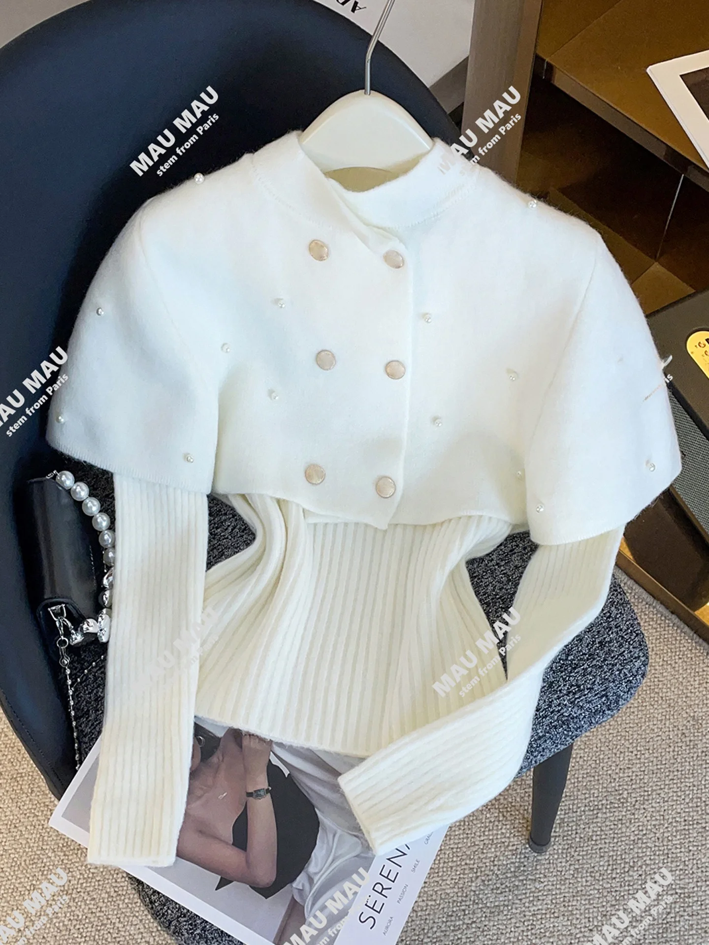 

High-End Women's Knitted Coat Casual Commute Sle Diamond Embellied Stand Collar Double-Breasted Winter Faion Top