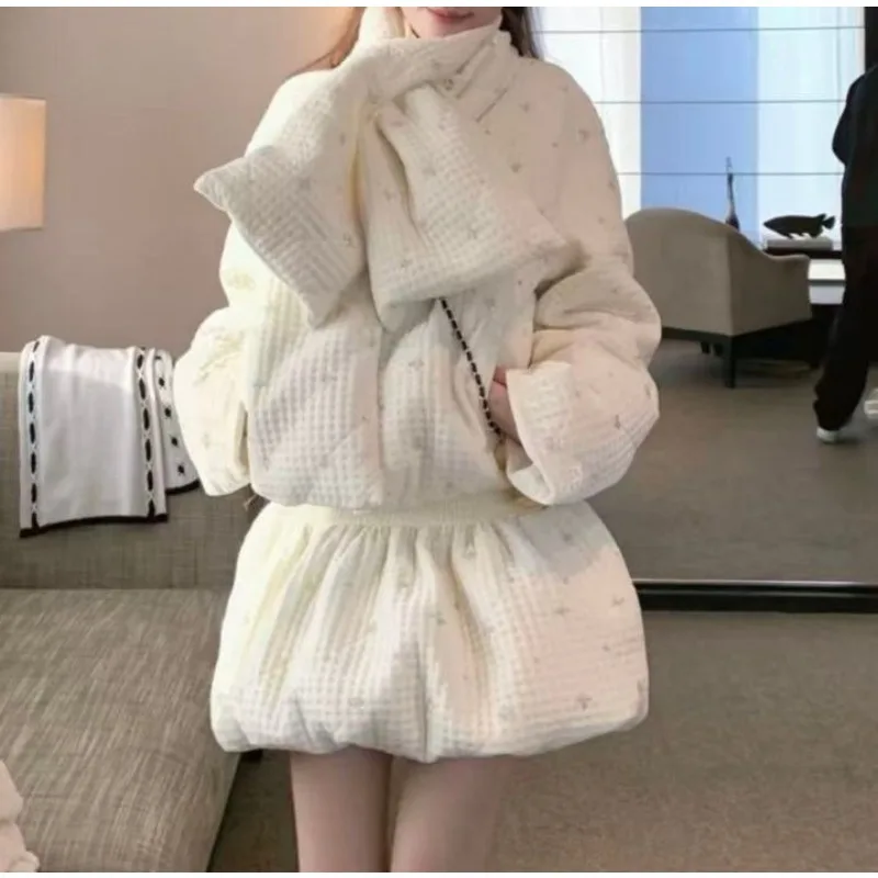 

Short Korean Sweet Daughter Jacket, Padded Short Skirt, Sweet Skirt, Autumn and Winter New Two-piece Suit