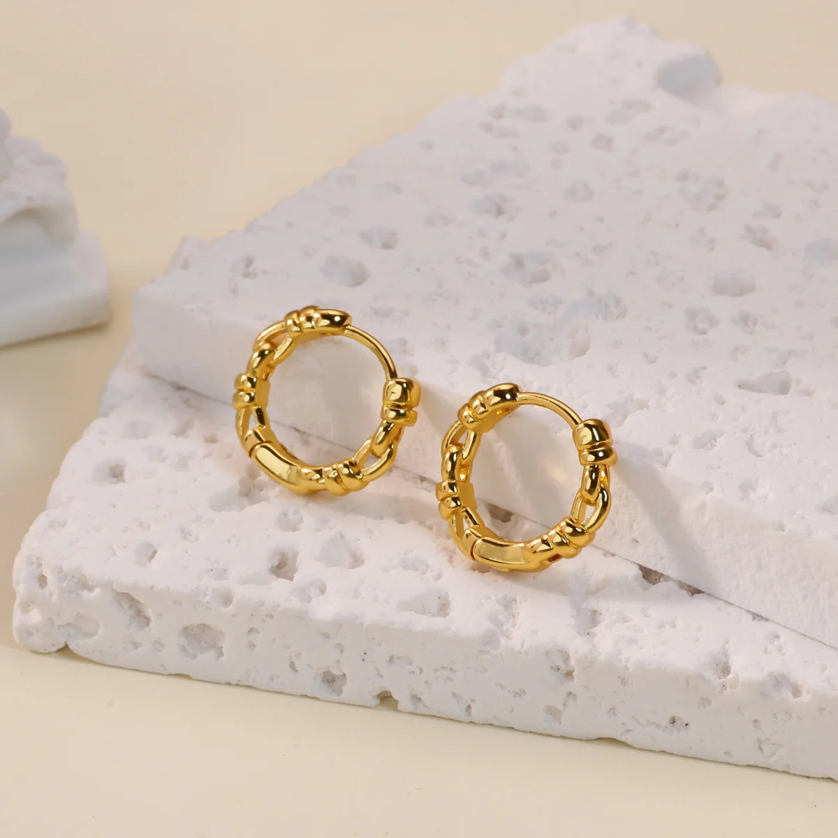 شحن مجاني خمر هوب أقراط للنساء الفولاذ المقاوم للصدأ ثقب القرط 2025 موضة جديدة مجوهرات الزفاف