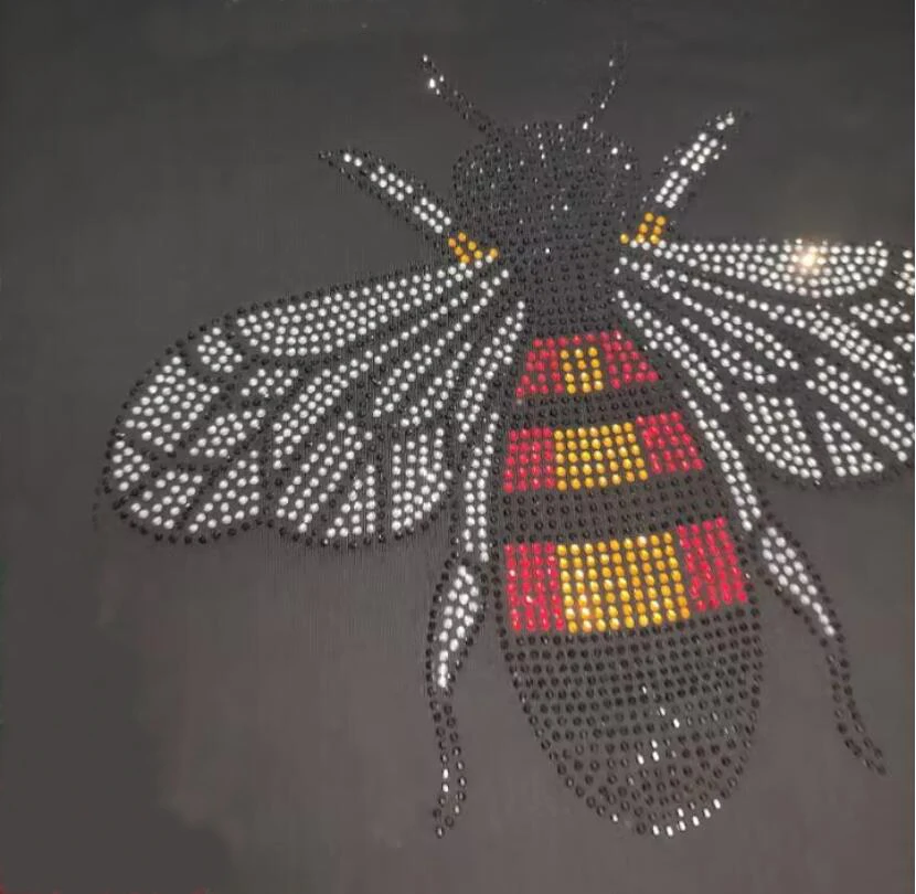 تي شيرت رجالي ذو علامة تجارية فاخرة مع تي شيرت مصمم عصري من حجر الراين