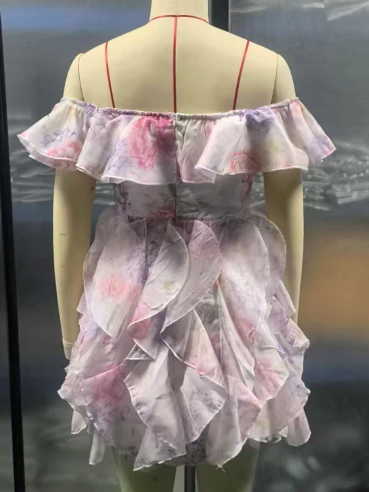 Mini abito con stampa floreale con spalle scoperte e top a tubo