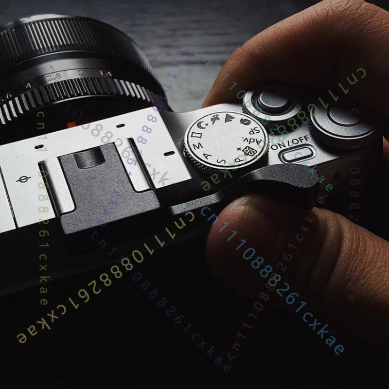 universal-leather‑coated-hot-shoe-thumb-grip-for-fujifilm-x‑pro3-x‑100f-x‑a7-camera-hot-shoe-protector