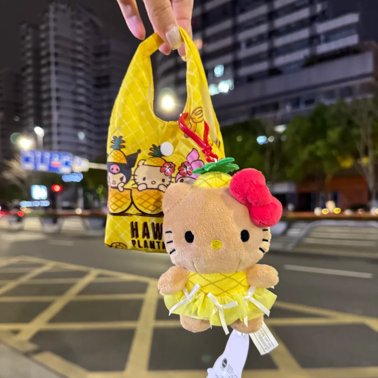 Nuovo MINISO Hello kitty Hawaiian Ananas Orchard Series Doll Ciondolo isola Pelle nera KT borsa dei cartoni animati fascino Giocattoli regalo della ragazza